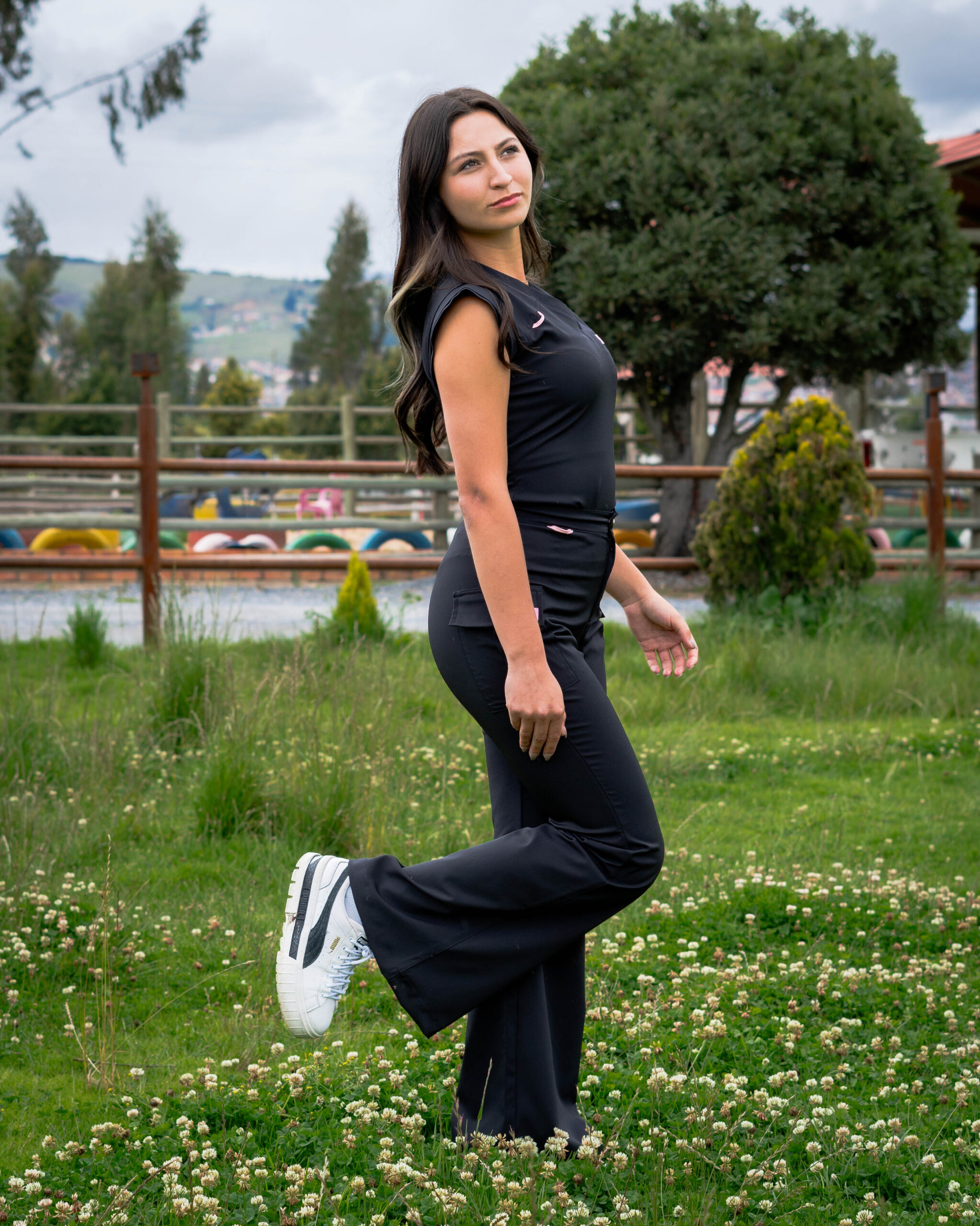 uniforme lotus elyra mujer uniforme lotus elyra mujer