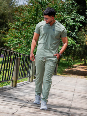 uniforme lotus dorian hombre