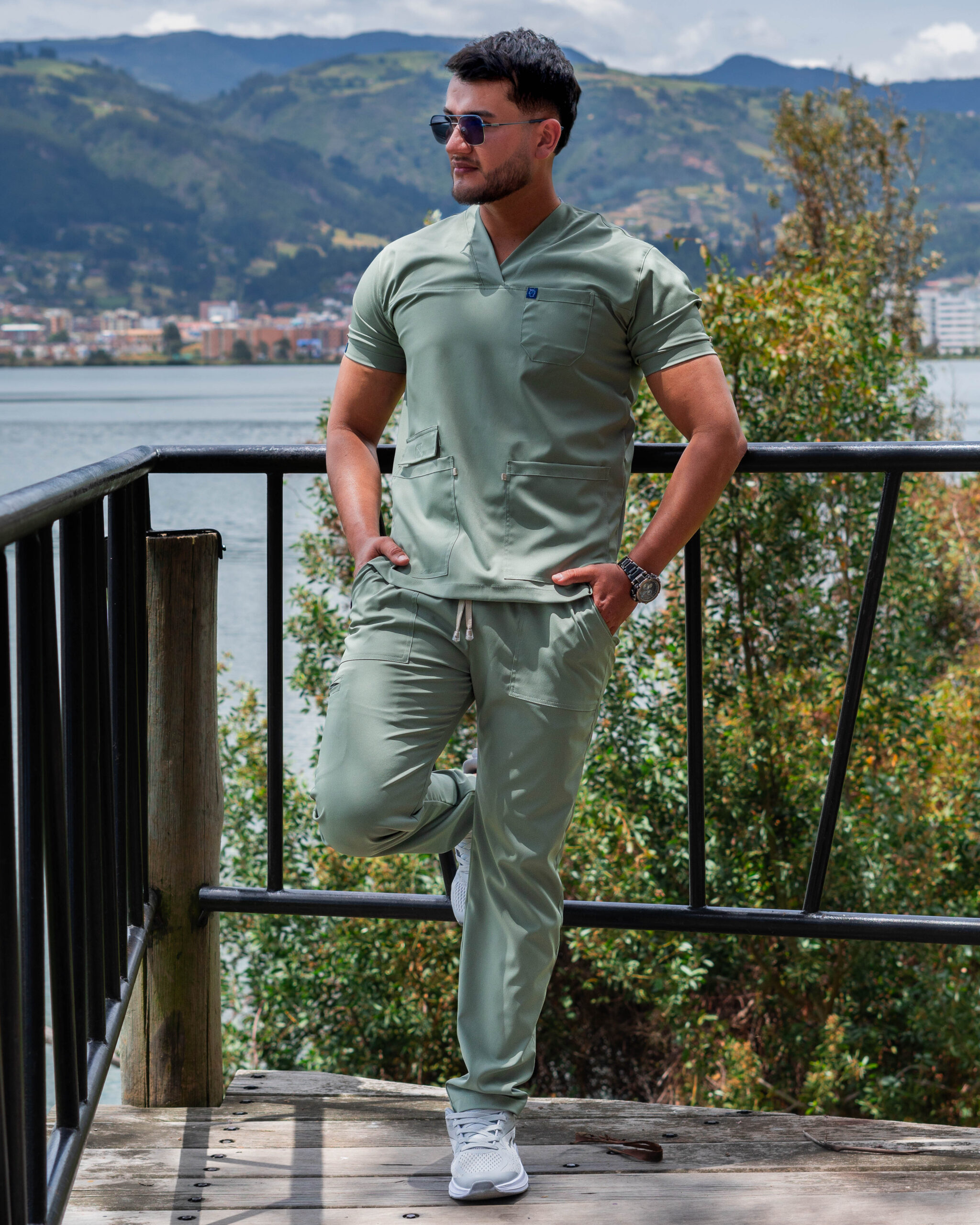 uniforme lotus dorian hombre uniforme lotus dorian hombre