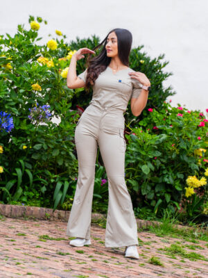 uniforme lotus Éter mujer