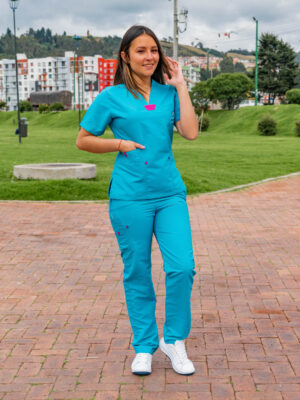 uniforme universal athea mujer