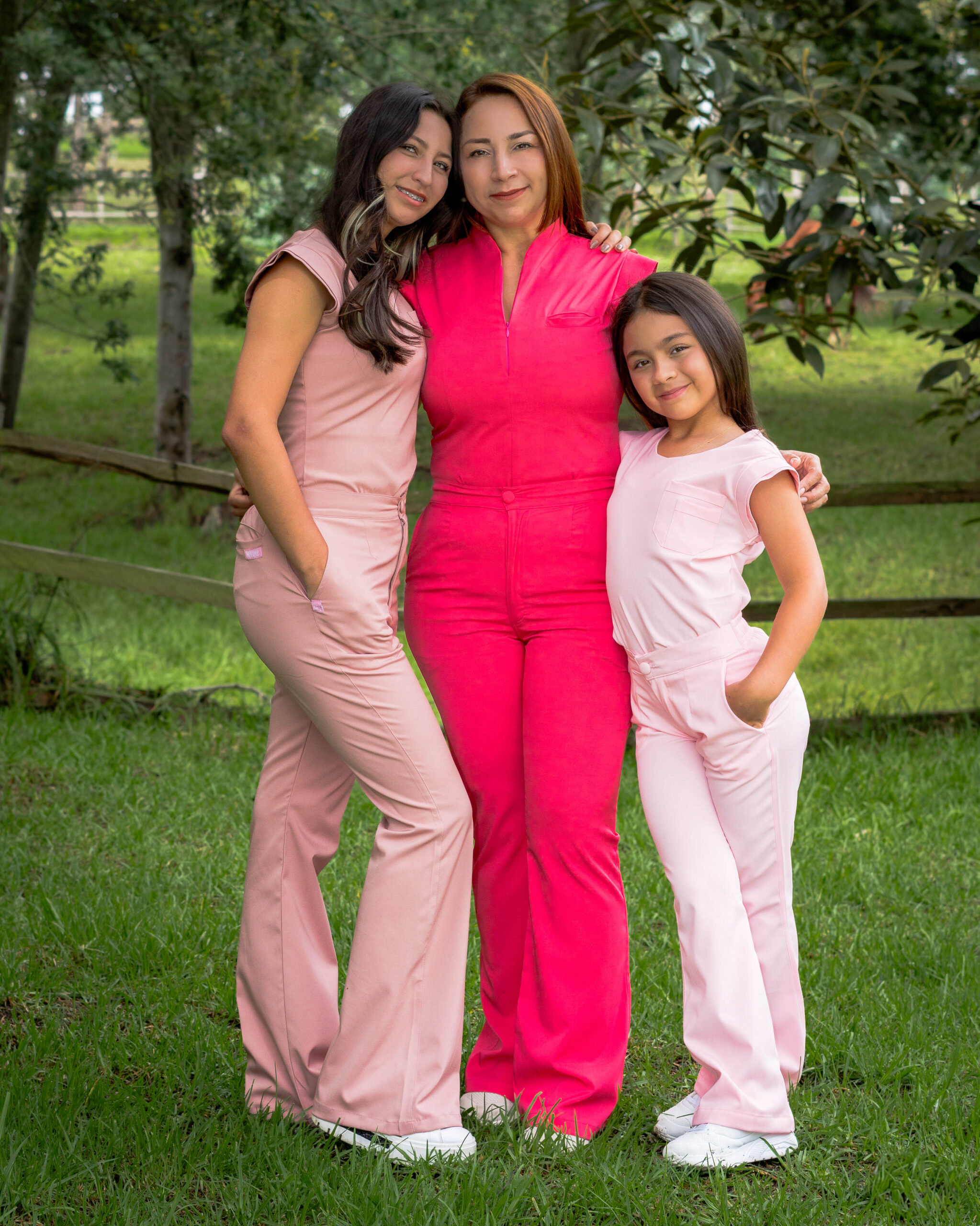 uniforme lotus thalía mujer uniforme lotus thalía mujer