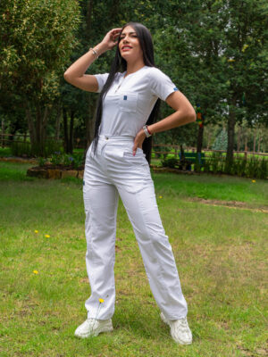 uniforme lotus elara mujer