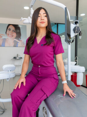 uniforme lotus vega mujer mercury