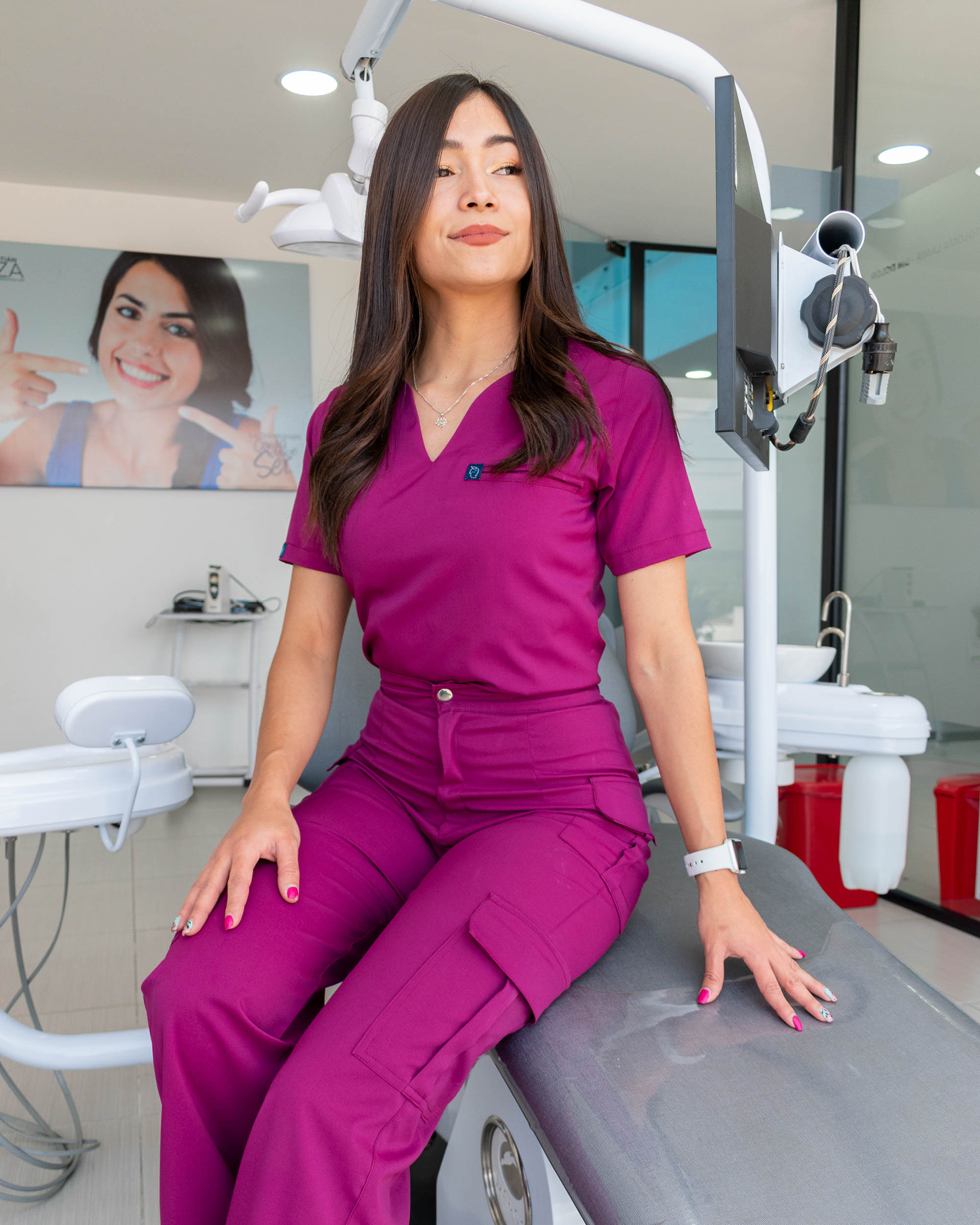 uniforme lotus vega mujer uniforme lotus vega mujer mercury