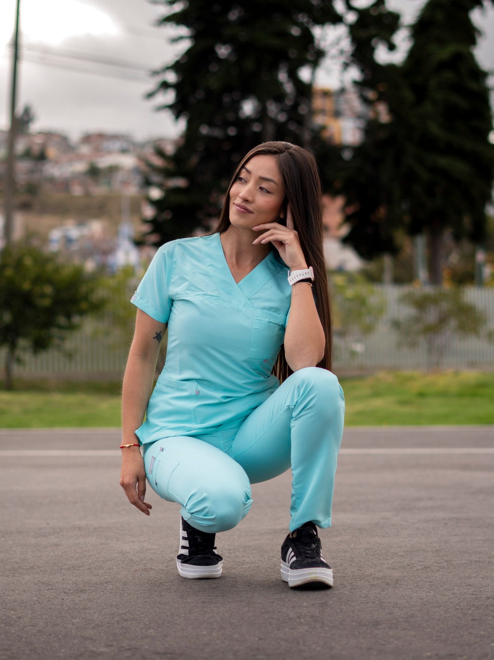 uniforme universal kaia mujer mercury uniforme universal kaia mujer mercury